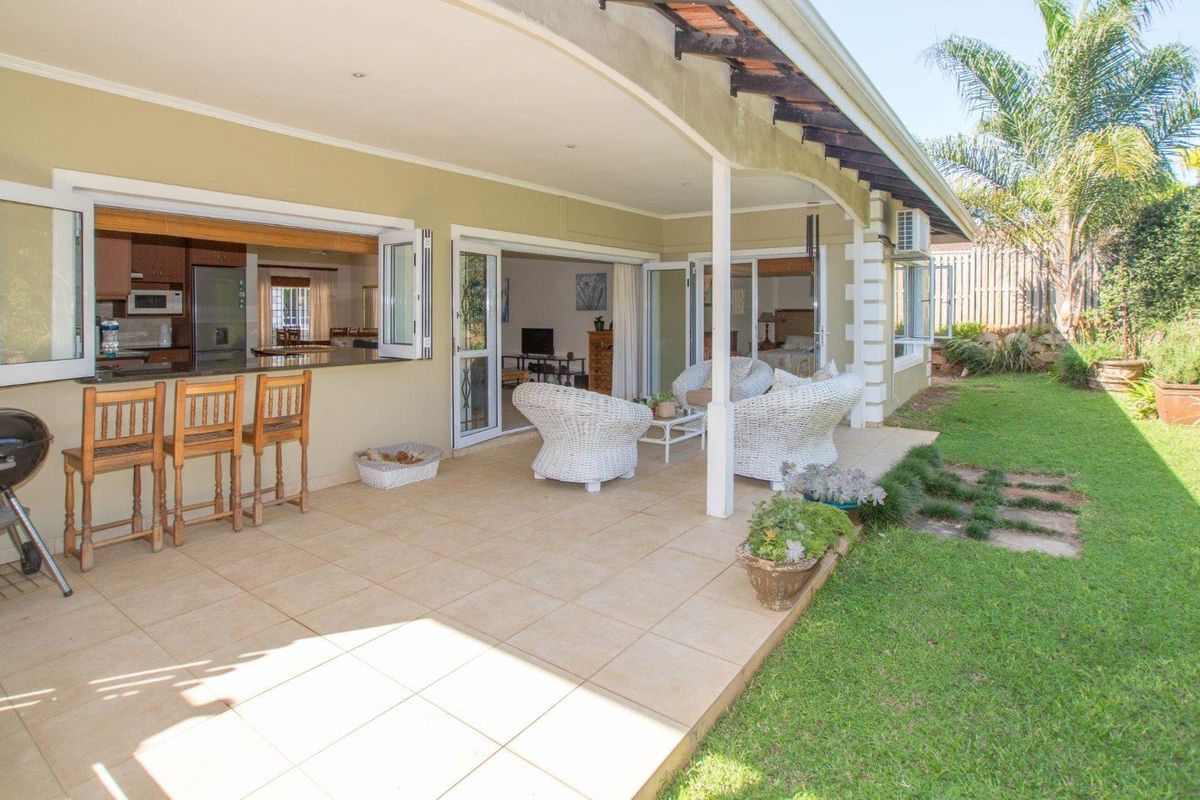DURBAN NORTH - 2 BEDROOM STEPLESS PET FRIENDLY SIMPLEX - Photo 2