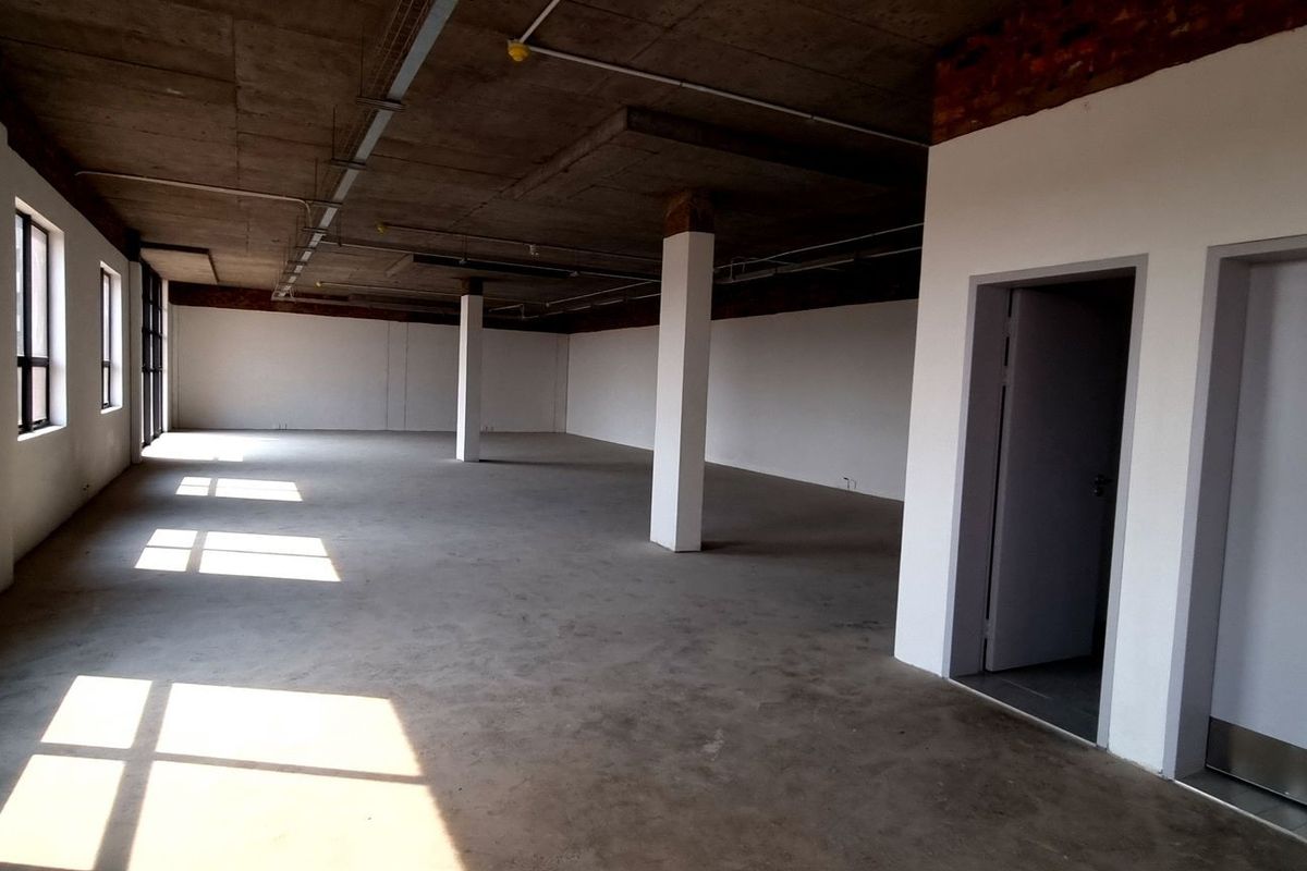 2 230m2 Louwlardia Centurion Warehouse To Let - Photo 4