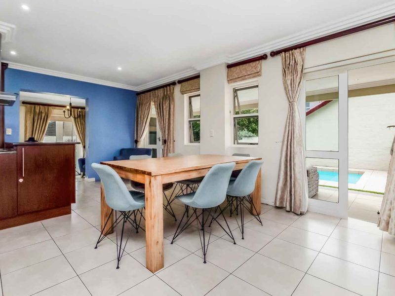 THE PERFECT FAMILY AND ENTERTAINERS HOME IN A SECURE LIFESTYLE ESTATE - Photo 7