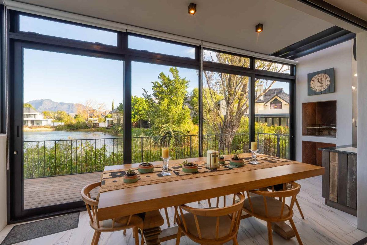 Elegant Lakefront Living in Pearl Valley Golf Estate - Photo 4