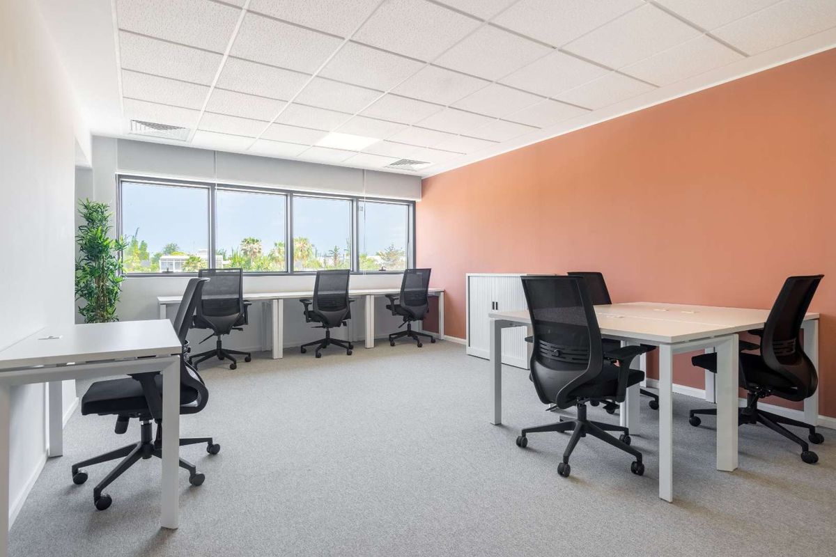 24/7 access to Serviced office space for 15 persons in Spaces Menlyn Maine - Photo 3