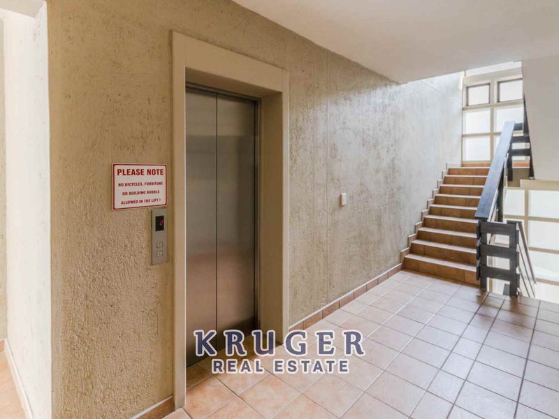 Central Swakopmund Living – Ocean Breeze Included! - Photo 2