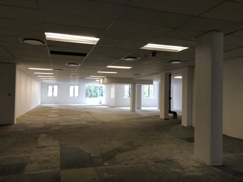 Prime Office Space Available in Sandhurst Office Park - Photo 7