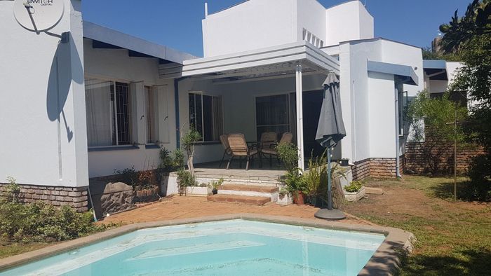 Property #1319953, Cluster Rental Monthly in Constantia Park