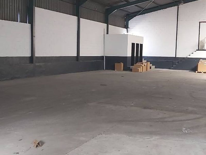 Warehouse/storage/distribution facility to let in Sidwell. - Photo 7