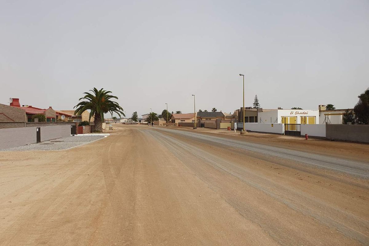 Vacant erf and ready to be built on. Walking distance to Woermann Brock. - Photo 2