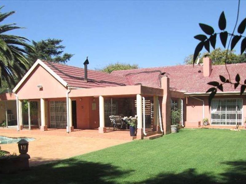 Comfort and space for an extended family in sought after Beyerspark - Photo 6