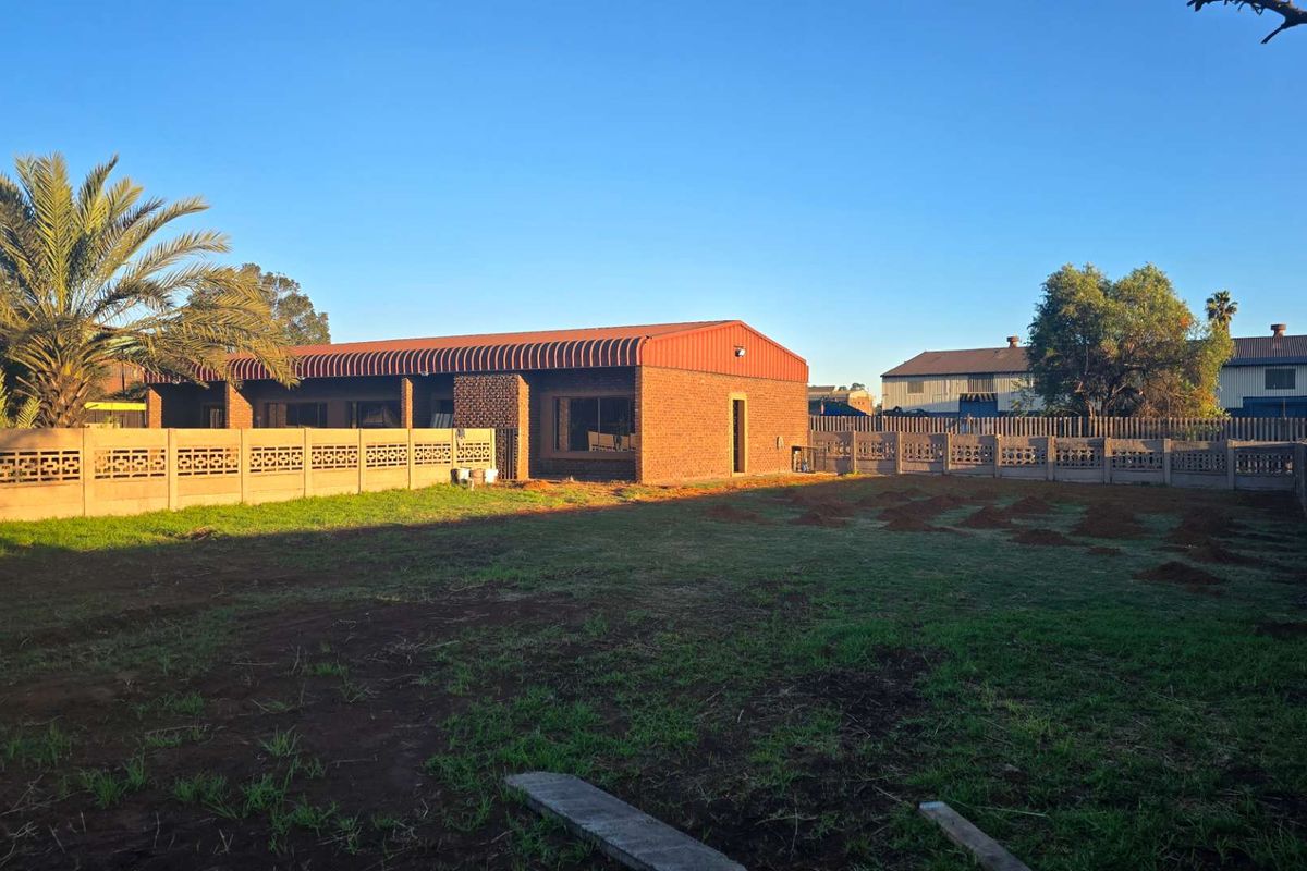Expand Your Business Here - Workshop, Yard and Offices on 1.7HA - Photo 2