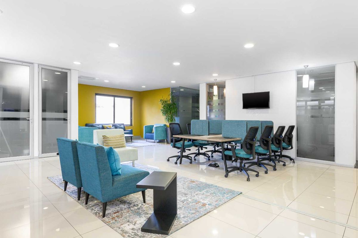 Find office space in Regus Tyger Valley, Willowbridge for 5 persons with everything taken care of - Photo 4