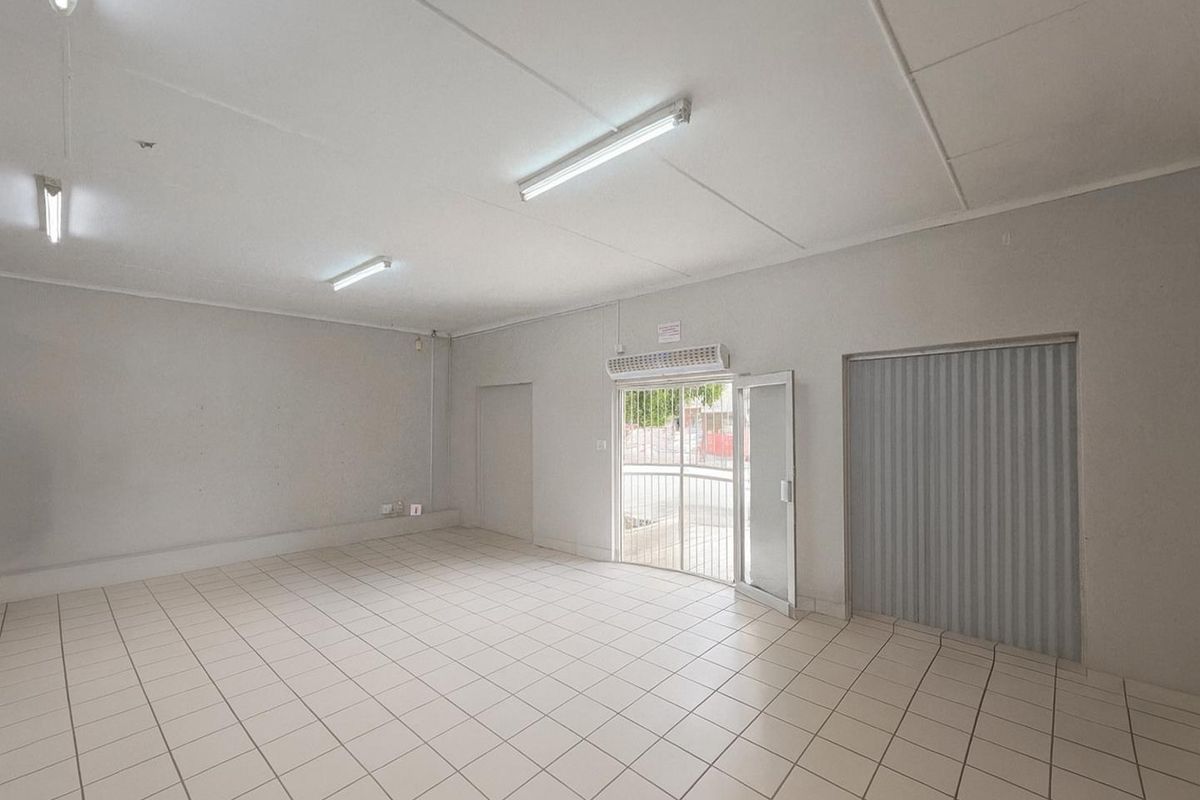 Prime Commercial Space to Rent – 76sqm | Ideal Location | Your Blank Canvas Awaits - Photo 2