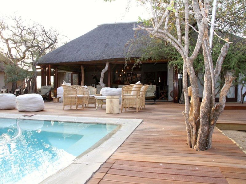 Exclusive to Century 21 Wildlife Properties, A Tranquil Bushveld Retreat near Hoedspruit - Photo 2