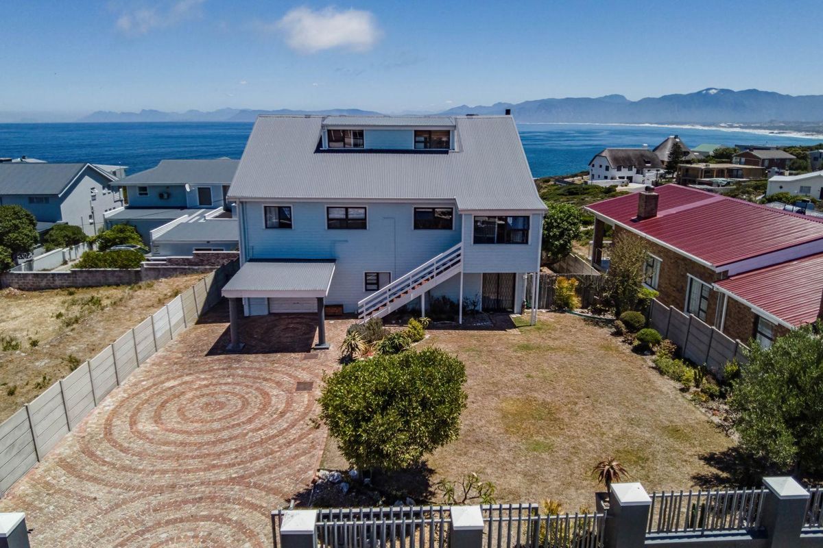 Holiday Living in De Kelders - Photo 2