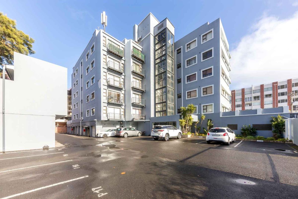 Exceptional Sea Point Opportunity Near the Promenade - Photo 2