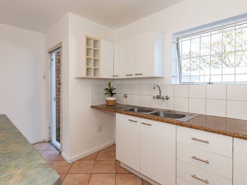 Elegant Double-Storey Living in a Secure, Sought-After Setting - Photo 5