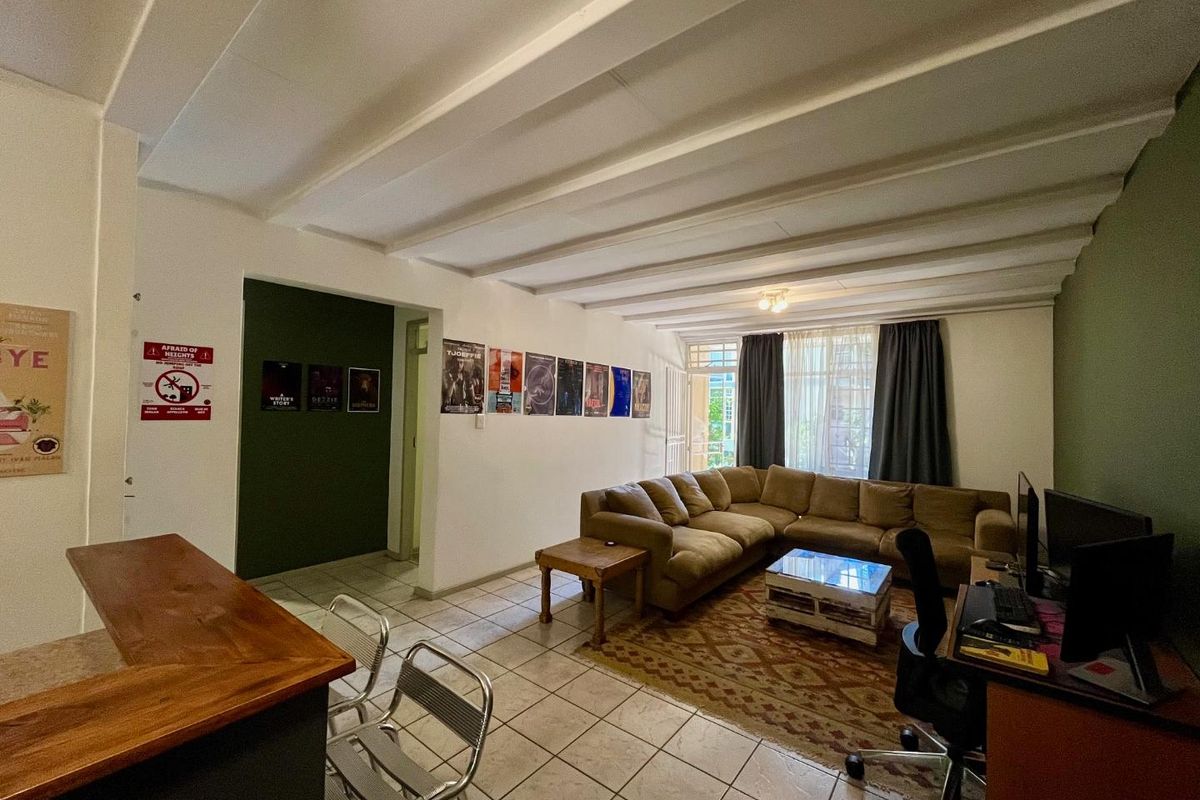 Ground-Floor Stack Unit in Lynnwood Glen! - Photo 3