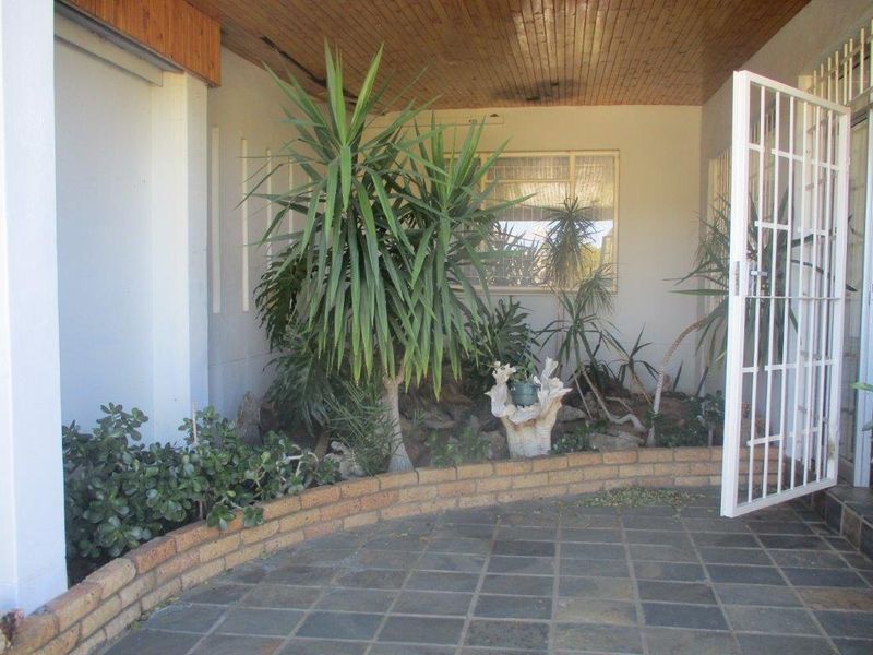 Huge property with dream views and flat - Photo 5