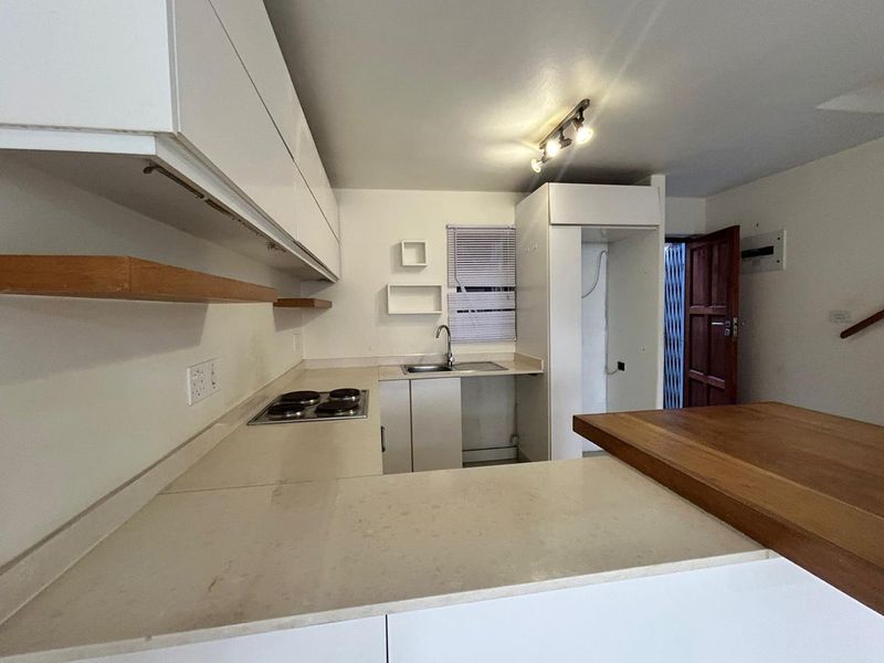 For Sale | Morningside  | 2 Bedroom 1 Bathroom Townhouse - Photo 4