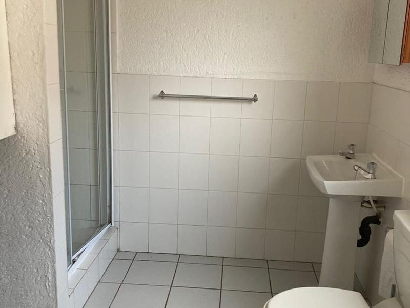 1 BEDROOM APARTMENT FOR SALE IN WESTDENE - Photo 6