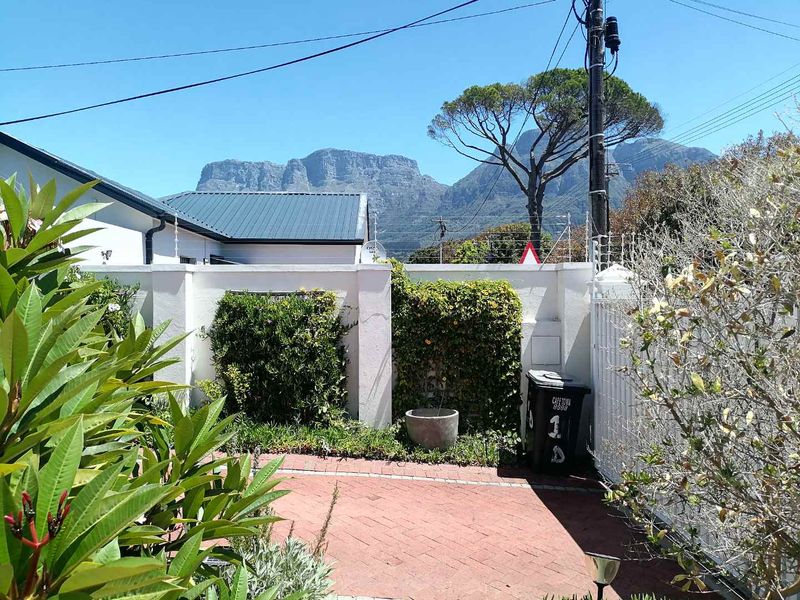 Double-Story Townhouse in the Heart of Rondebosch - Photo 2