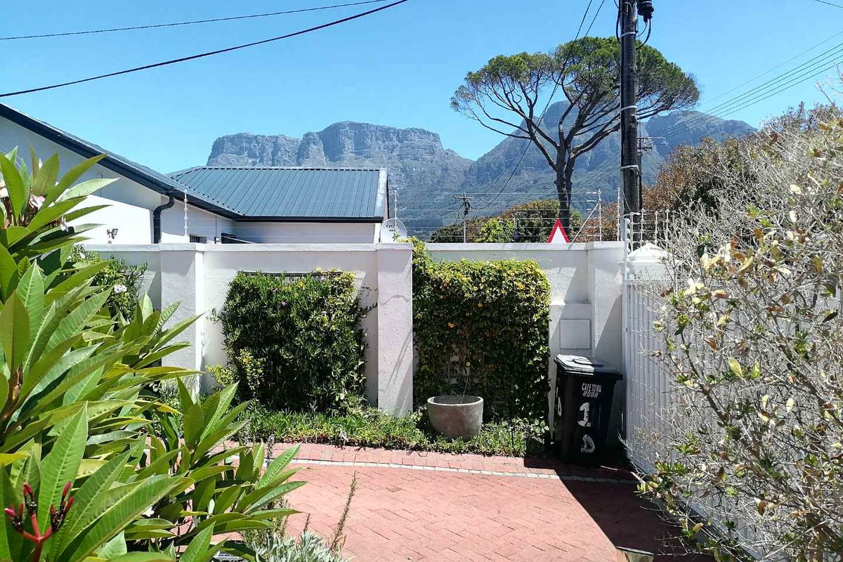 Double-Story Townhouse in the Heart of Rondebosch - Photo 2