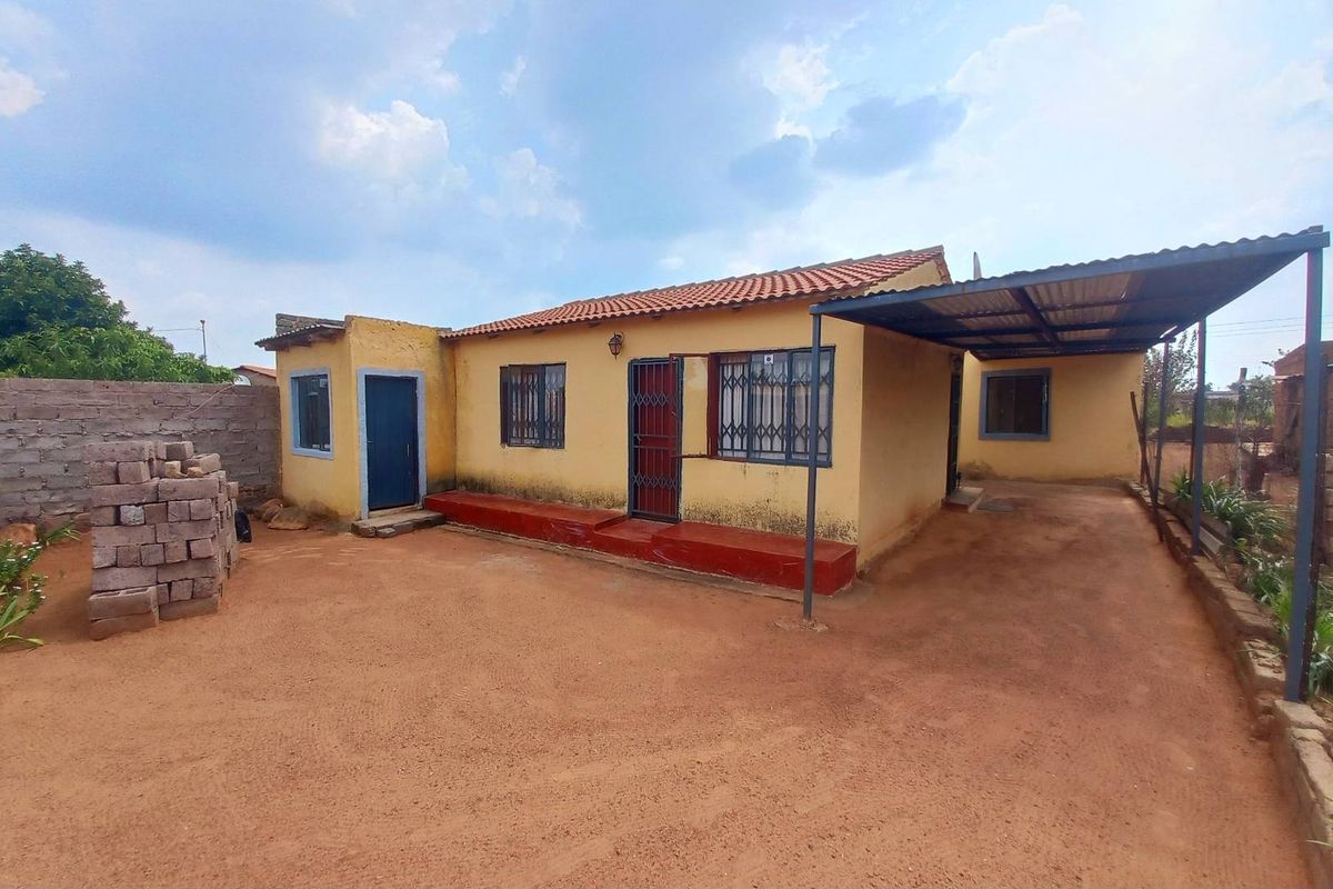 Two Bedrooms RDP house with Nine outside rooms for sale - Photo 2