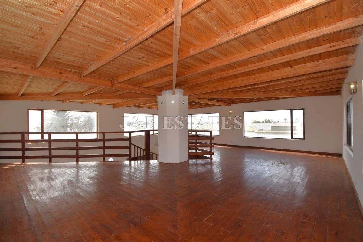 Quiet secure sought after neighborhood corner property for sale - Photo 3