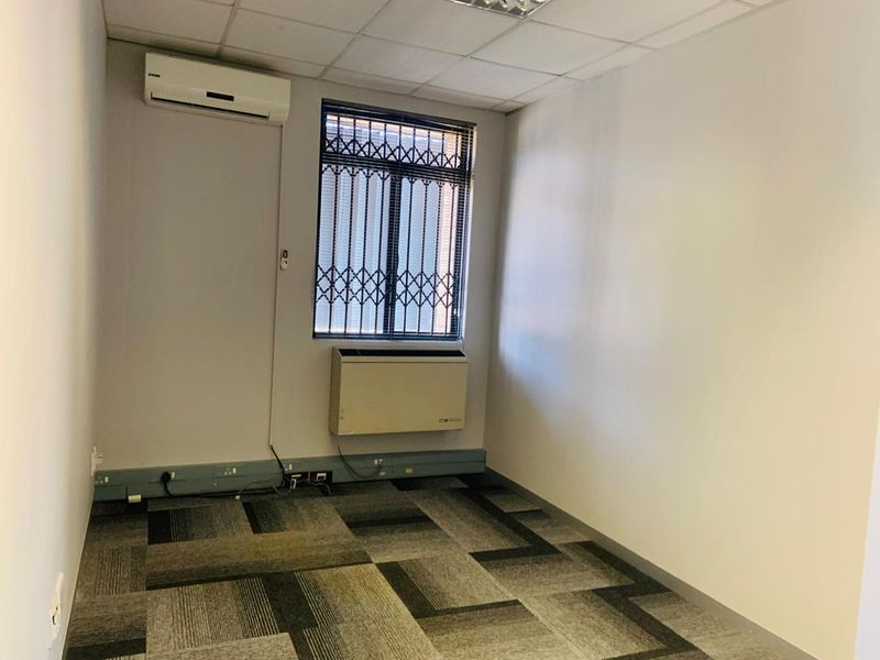 **Beautiful Office Space Available for Rent** - Photo 6