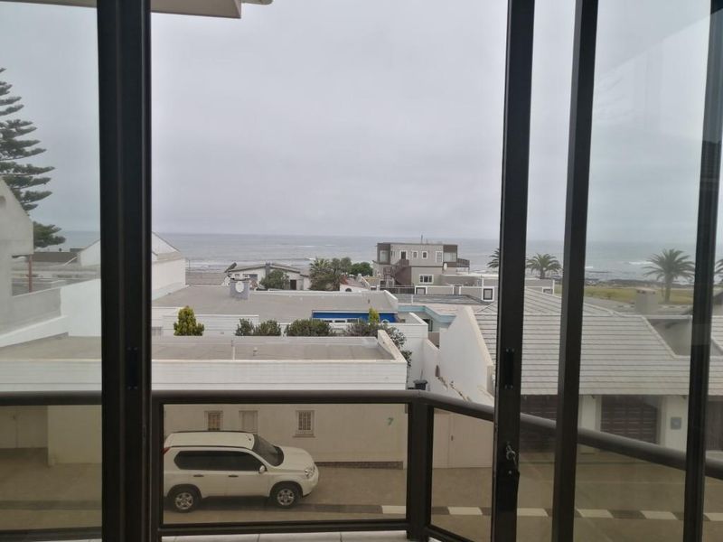 Connoisseurs Mansion with Seaview - Photo 6