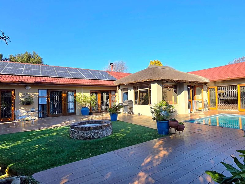4 Bedroom House for Sale in Randhart - Photo 1