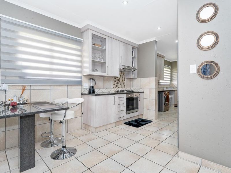 STUNNING CLUSTER WITH SUPERIOR FINISHES - Photo 2