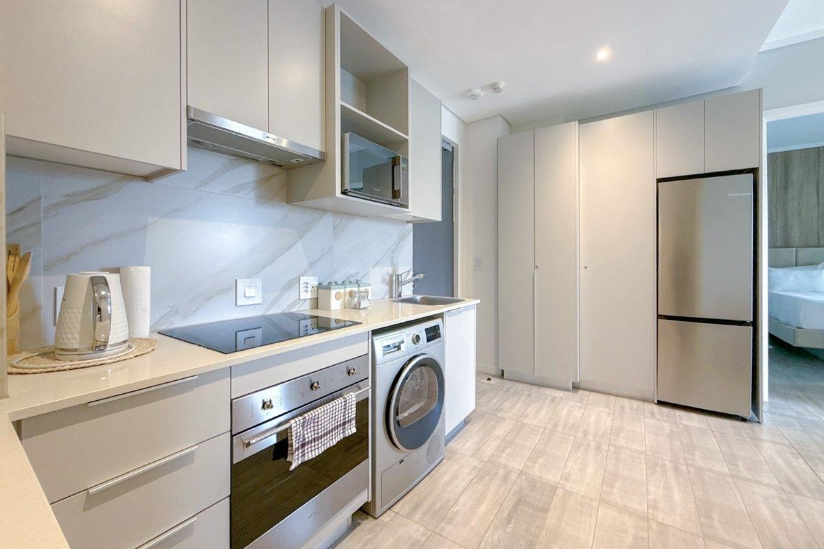 Elevated 1-Bedroom Living at The Capital Trilogy, Menlyn Maine - Photo 3