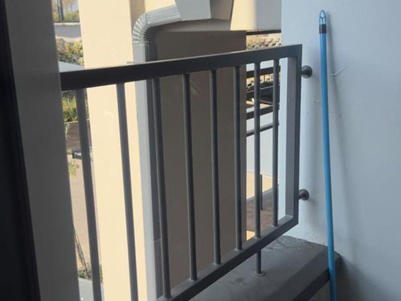 Upstairs Trendy 1 Bedroom Apartment in Munyaka - Photo 8