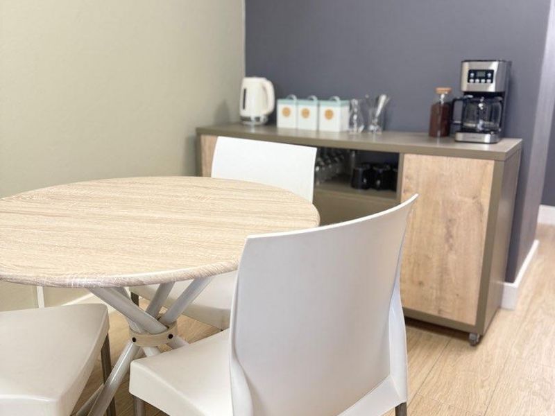 Turn key office- flat - Photo 2