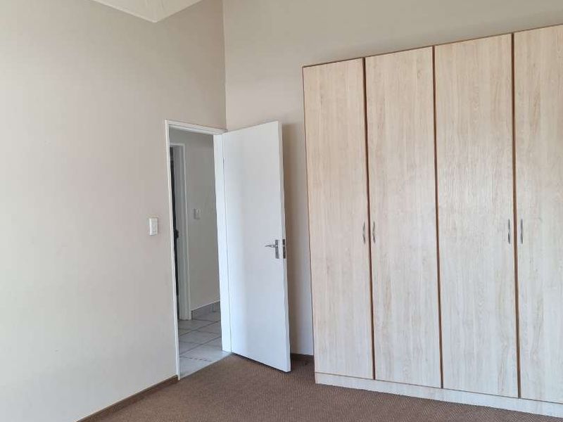 Townhouse For Sale In Klein Windhoek - Photo 9