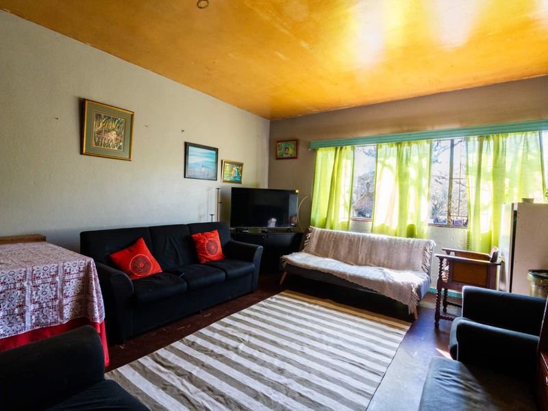 3 Bedroom Apartment - Photo 6