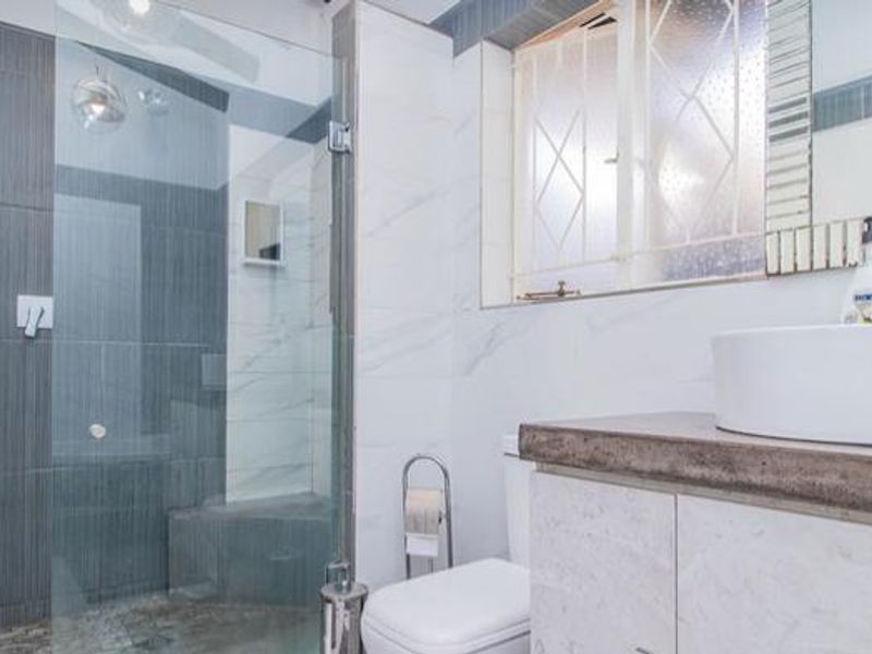 3 Bedroom home and smart investment - Photo 9