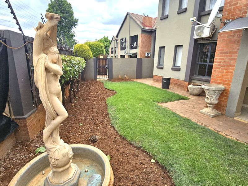 3 BEDROOM TOWNHOUSE TO RENT IN MELODIE HARTBEESPOORT 1st MAY 2026 - Photo 4