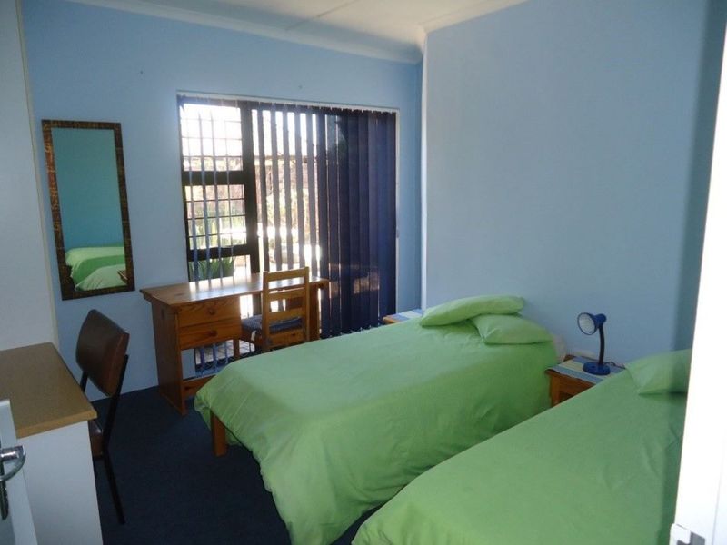 Female Student Accommodation - Summerstrand - Photo 6
