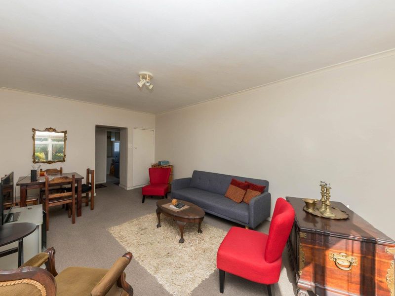 Two bedroom apartment in Green Point - Photo 4