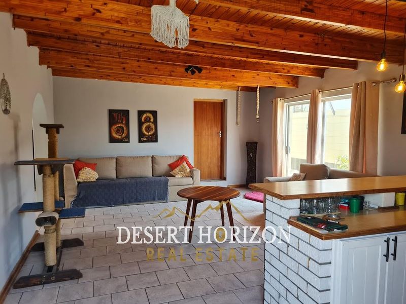 Erongo ,Swakopmund | Renovated Home with a garden oasis and flat - Photo 4