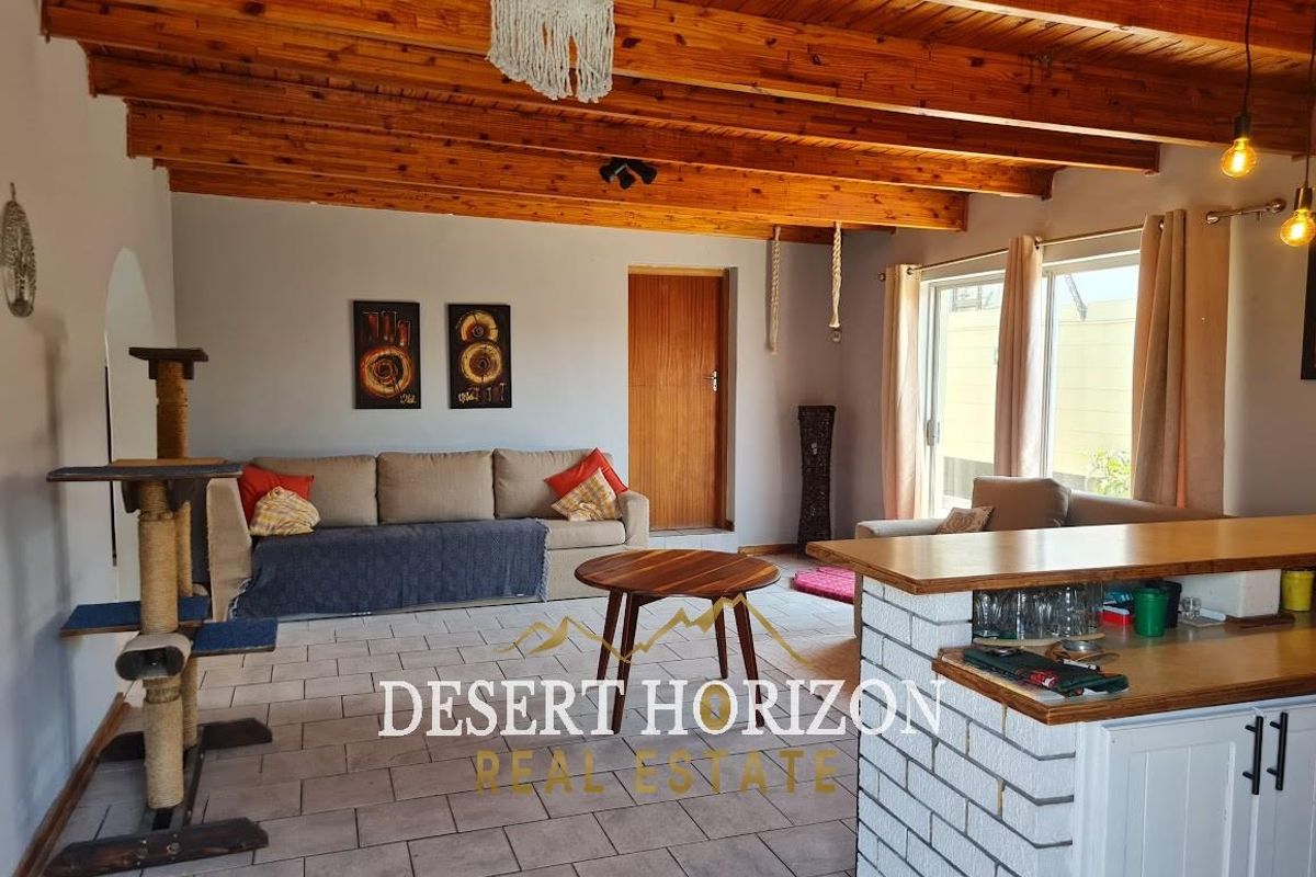 Erongo ,Swakopmund | Renovated Home with a garden oasis and flat - Photo 4