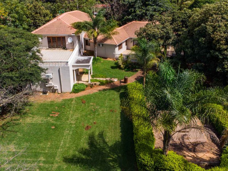 Elegant Country Living on Expansive Zwavelpoort AH Grounds - Photo 4