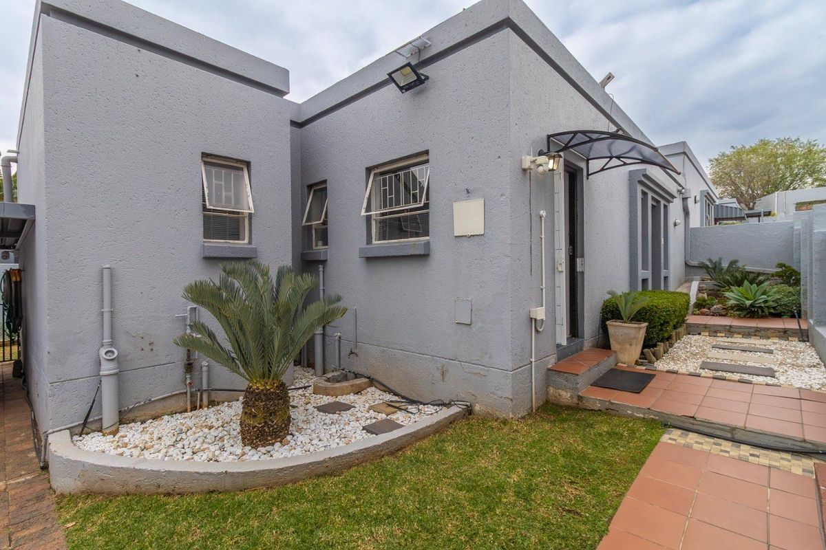 Modern Comfort Meets Tranquil Garden Living in Radiokop - Photo 2