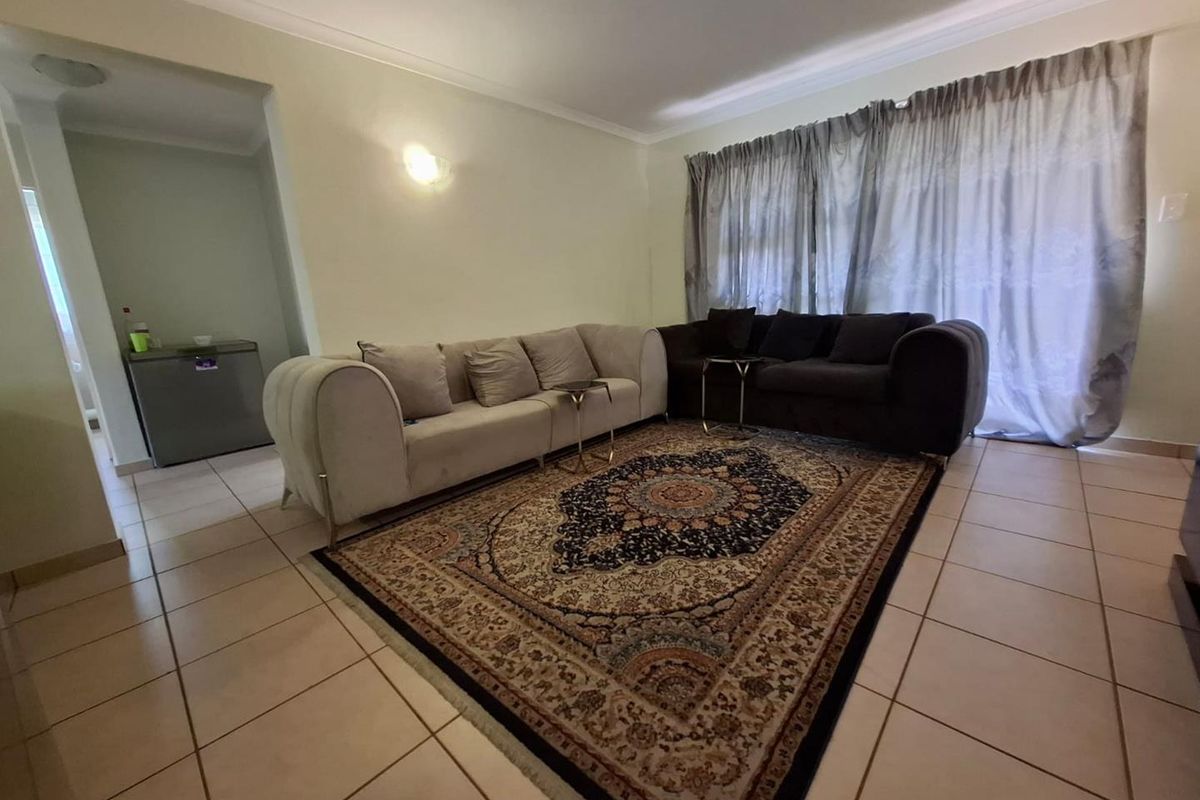 "Step Into Ownership: Modern 2-Bedroom Apartment Perfect for First-Time Buyers!" - Photo 5