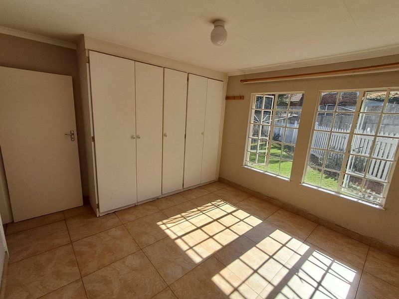 3 Bedroom Town House In Rushmere Manor The Reeds - Photo 7