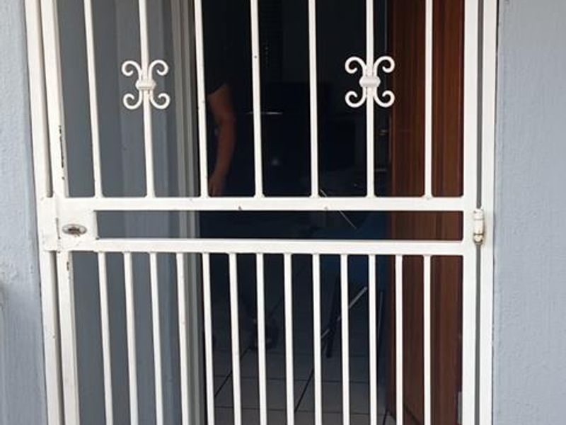 Two bedroom townhouse, New Redruth - Photo 2