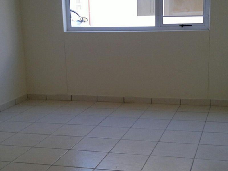 FOR SALE- 2 BEDROOM TOWNHOUSE IN ARANDIS, NAMIBIA - Photo 5