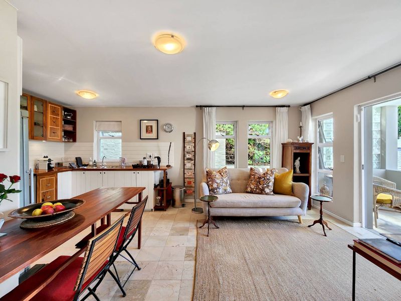 Charming Tamboerskloof Residence with Views - Photo 5