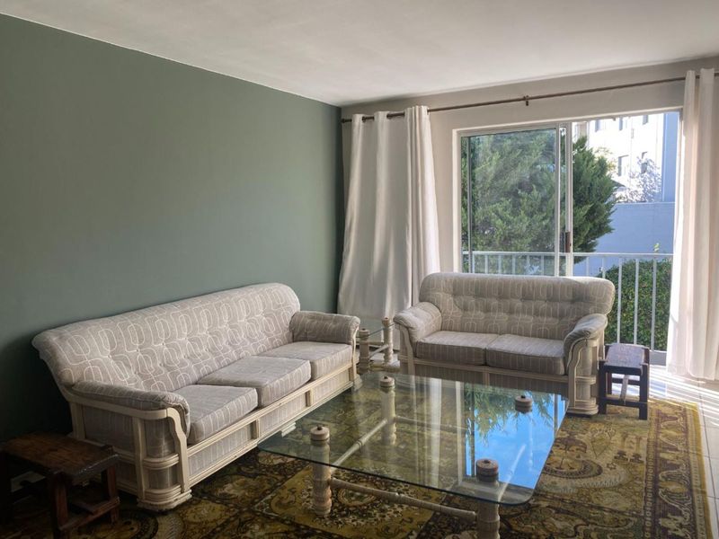 2 bedroom Modern Apartment in HOUT BAY - Photo 3