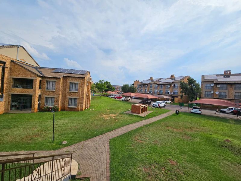 Bachelor flat in Karenpark - Photo 7